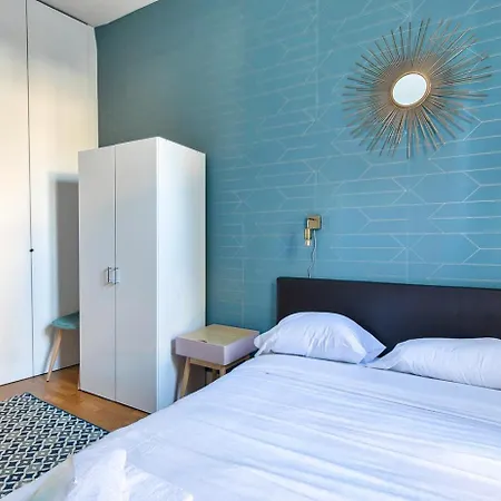 Chateaubriand - Proche Champs Elysees 6p Apartment